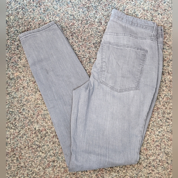 Universal Thread High Rise Skinny Gray Jeans, Size 4 / 27R - Picture 1 of 10